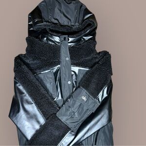 ALO Yoga Black Sherpa Utility Jacket
